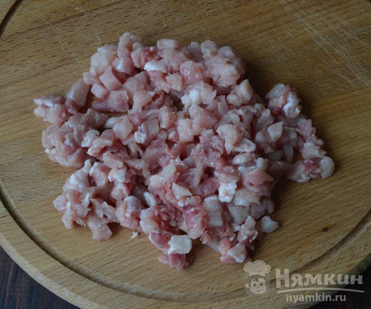  Макароны с рубленой свининой на сковороде  - фото шаг 1