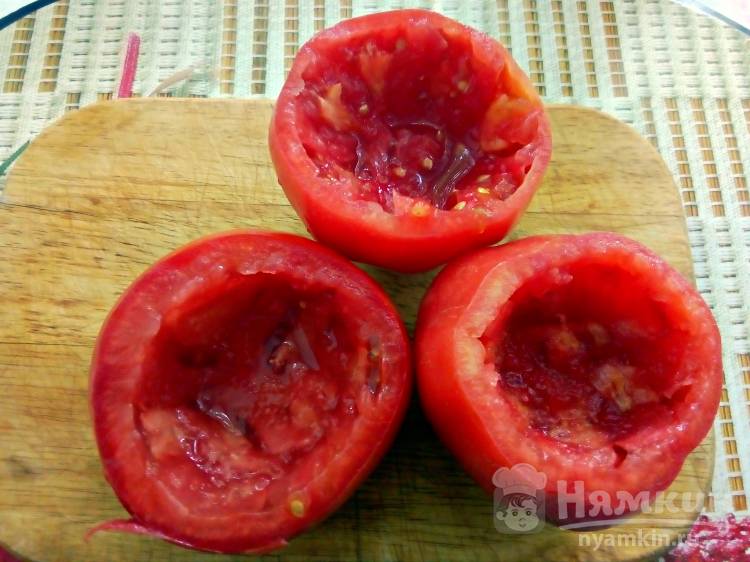 Закуска из помидор, сыра и жареного баклажана на праздничный стол - фото шаг 3