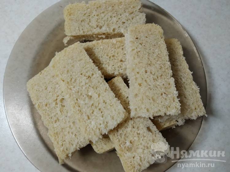 Гренки с молоком и яйцом жареные на сковороде - фото шаг 3