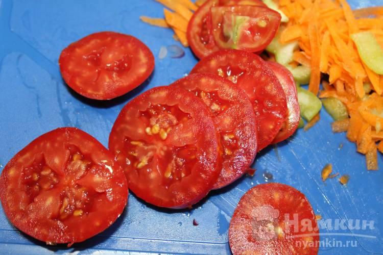 Сосиска в лаваше с овощами и соусом карри - фото шаг 2