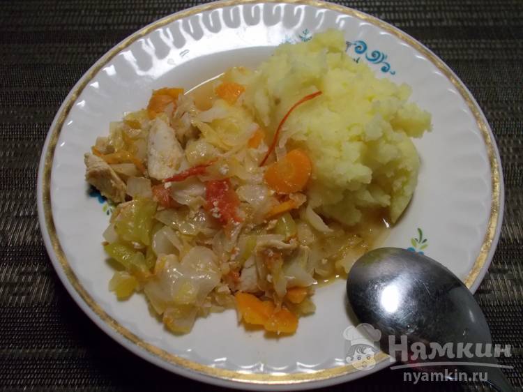 Мясо курицы тушеное с овощами - фото шаг 7