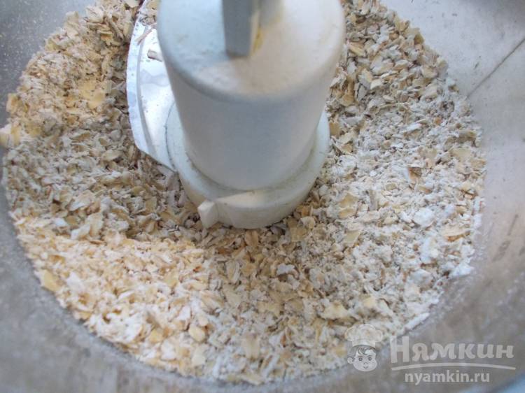 Кабачковые оладьи с геркулесом на сковороде - фото шаг 2