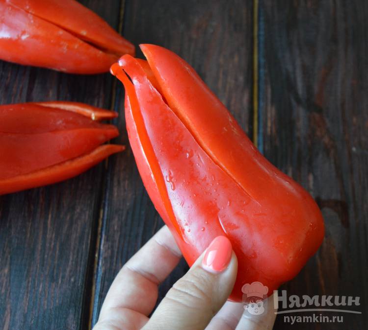 Закуска из жаренных перцев на сковороде - фото шаг 1