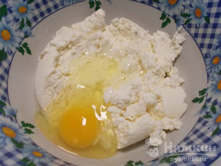 ПП сырники с манной крупой на сковороде - фото шаг 1