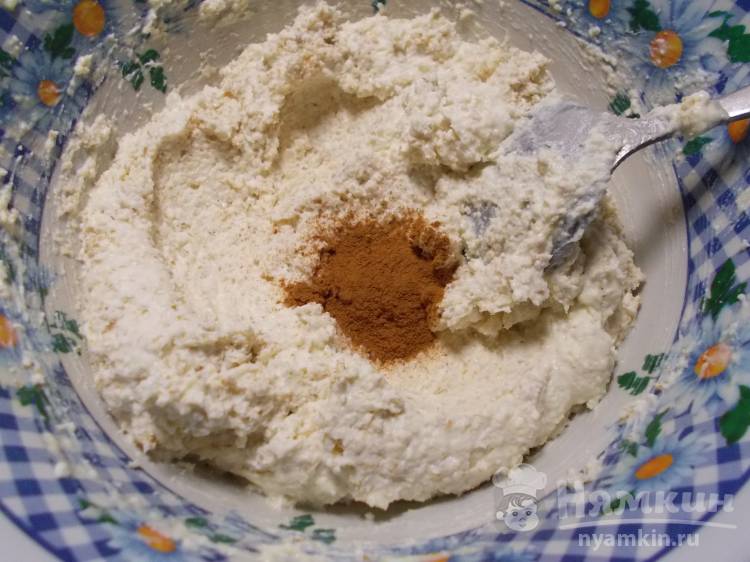 ПП сырники с манной крупой на сковороде - фото шаг 4