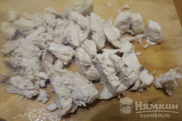 Кабачковый рулет с  начинкой из мяса, колбасы и сыра - фото шаг 6