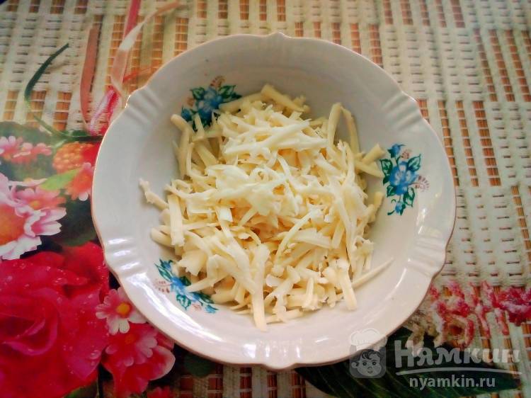 Омлет с кабачками и сыром на сковороде - фото шаг 1