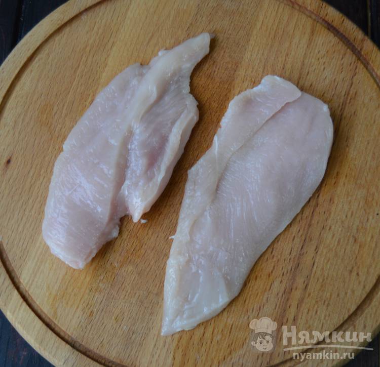 Нежные отбивные из куриного филе на сковороде - фото шаг 1