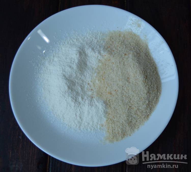 Нежные отбивные из куриного филе на сковороде - фото шаг 2