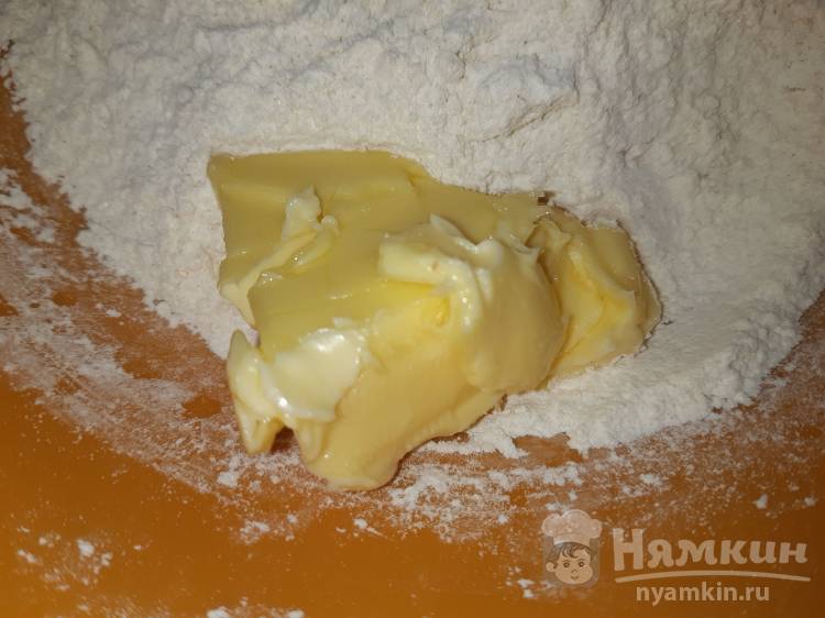 Яблочный пирог в духовке - фото шаг 8