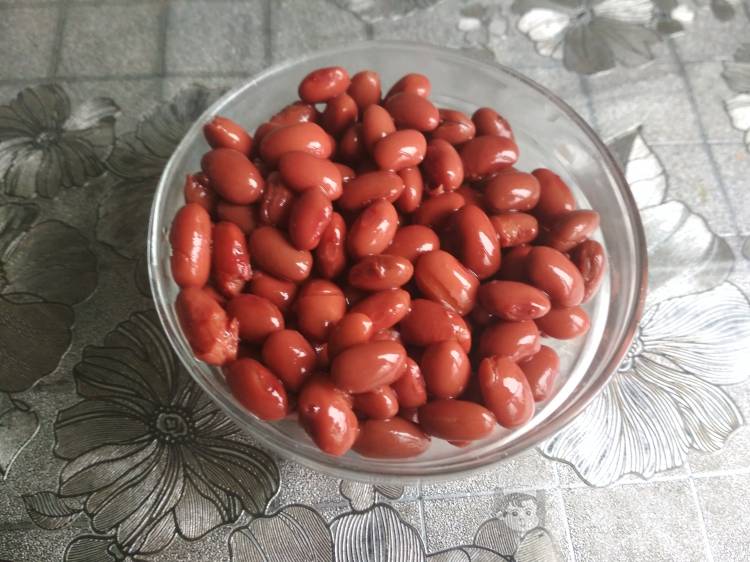 Вкусный суп из белой консервированной фасоли со щавелем - фото шаг 5