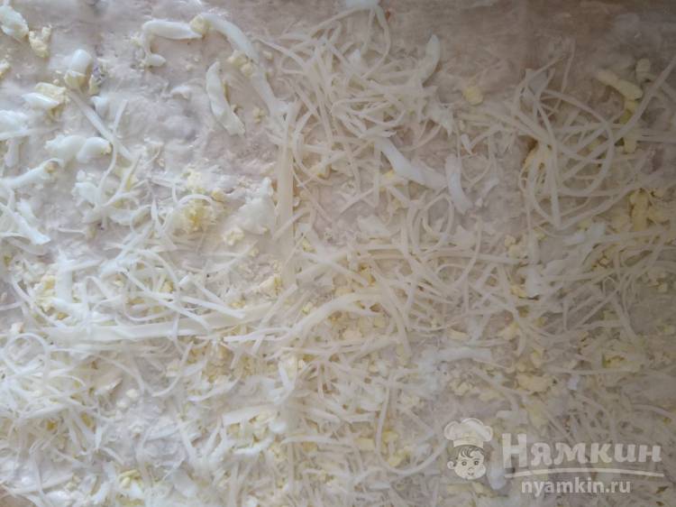 Рулет из лаваша с рыбной консервой и сыром - фото шаг 4