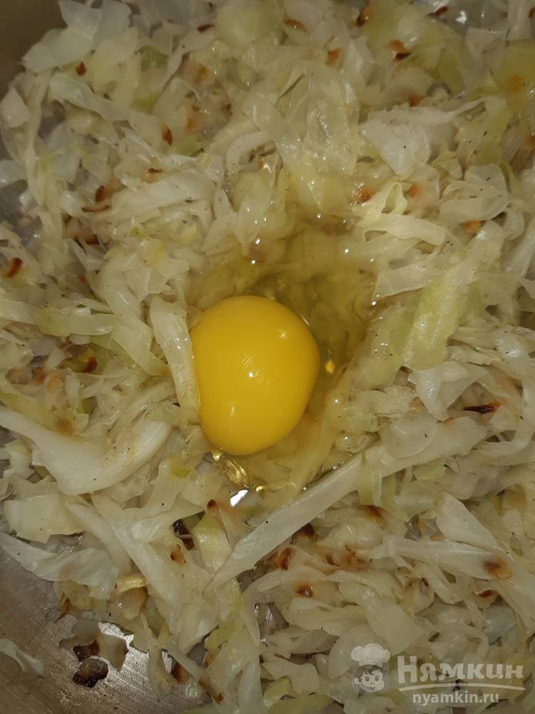 Оладьи из капусты на сковороде - фото шаг 4