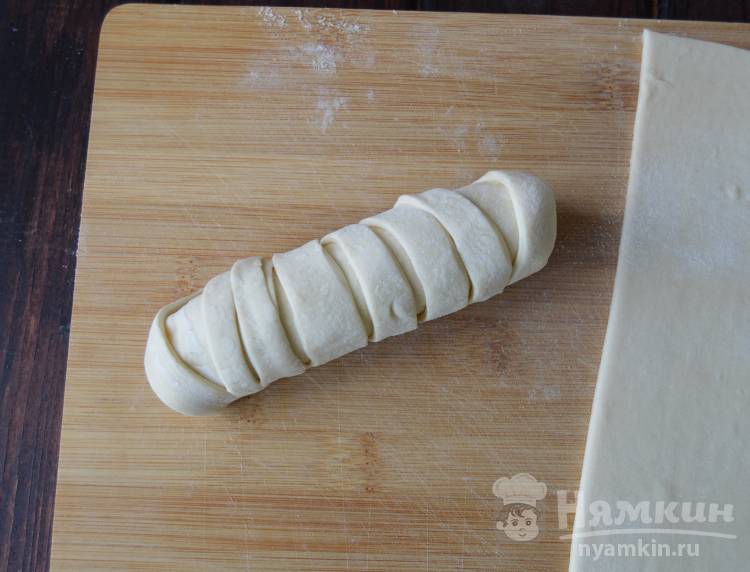Вкусные сосиски в слоеном тесте  - фото шаг 5