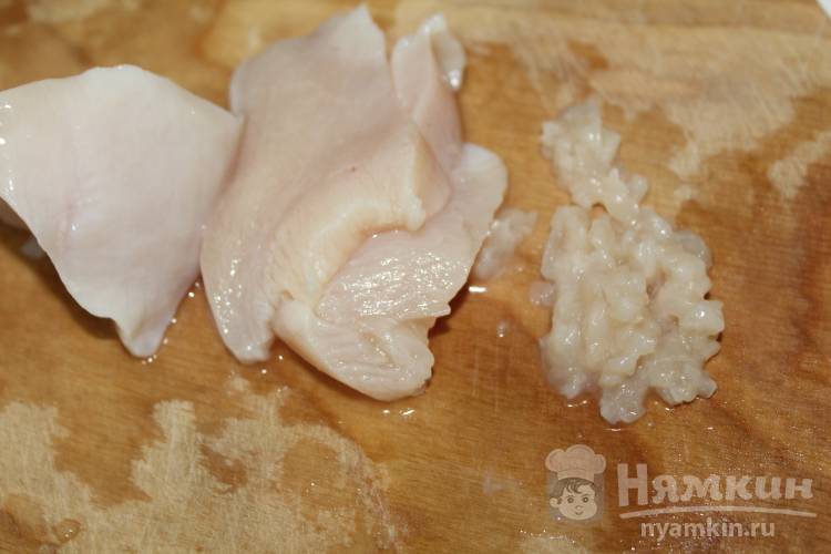 Котлеты из кабачков и курицы на сковороде - фото шаг 3