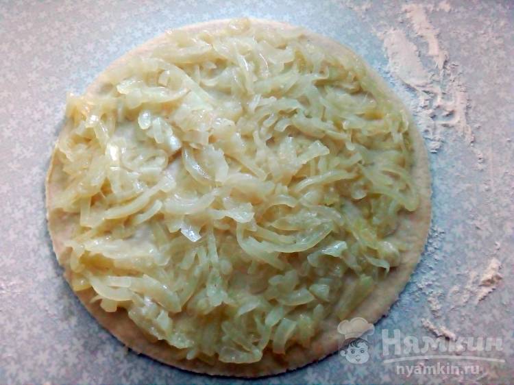 Постный луковый пирог на рисовом отваре - фото шаг 7