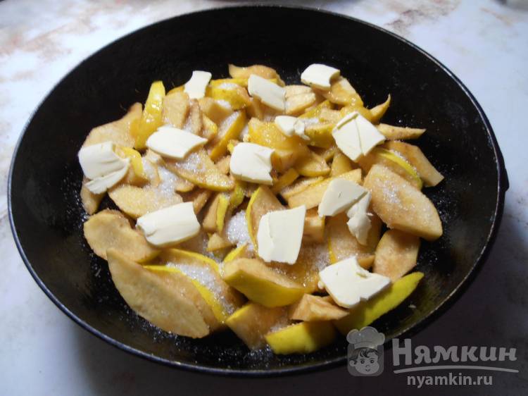 Айва запеченная в духовке с грецкими орехами - фото шаг 3