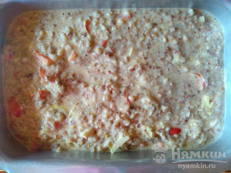 Гречневая запеканка с помидорами и луком на молоке в духовке - фото шаг 5
