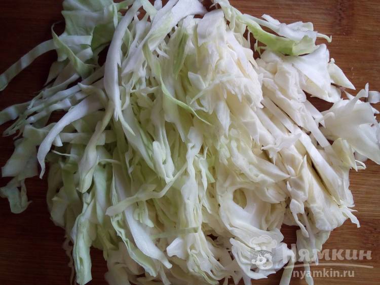 Салат с гречкой, огурцами и капустой - фото шаг 2