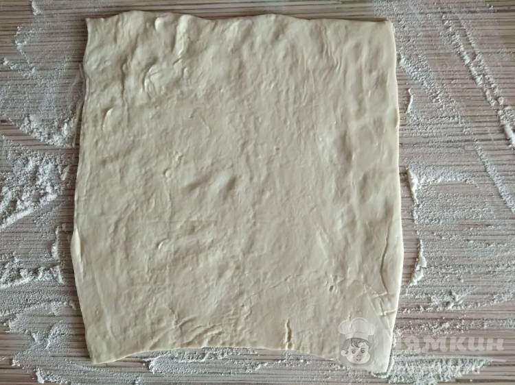 Тарталетки из слоёного теста с творожным сыром