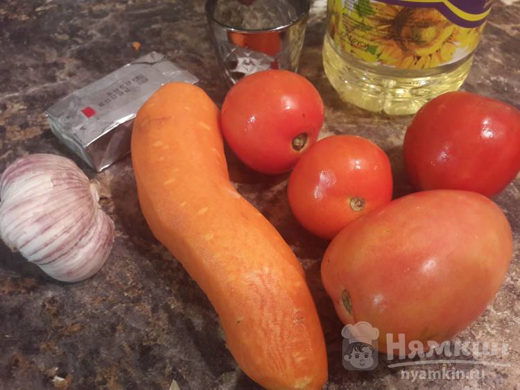 Салат с морковью, плавленным сыром и помидорами - фото шаг 1