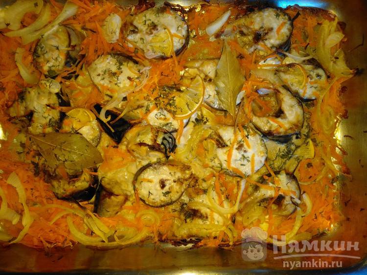 Скумбрия в духовке в банке с луком и морковкой рецепт с фото пошагово