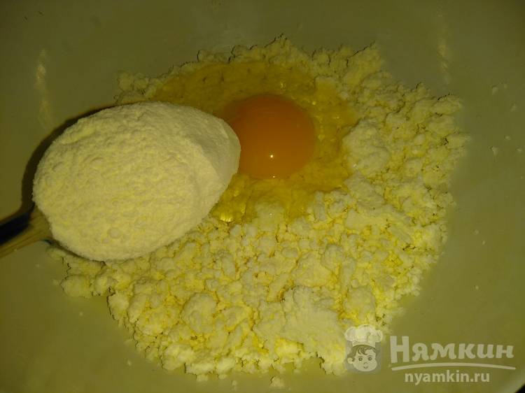 Ленивые вареники из сладкого творога - фото шаг 2