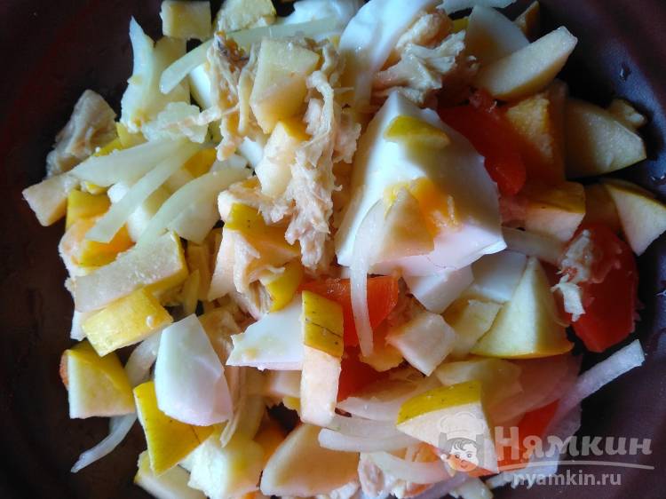 Салат с яблоком, яйцом и куриной грудкой - фото шаг 6