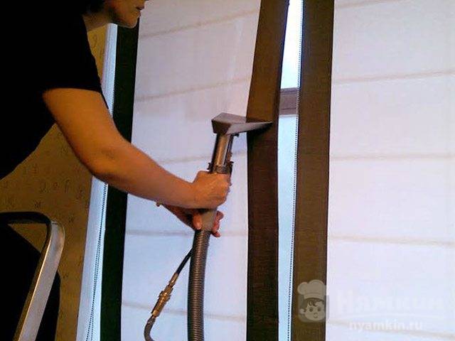 Как часто стирают шторы в доме