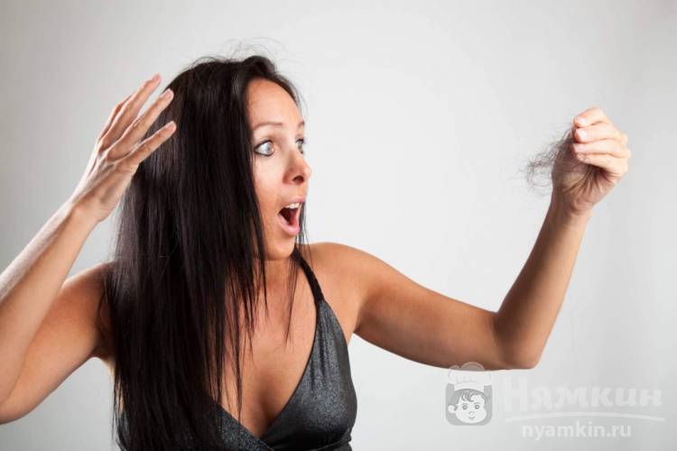 Выпадение волос: стоит ли паниковать