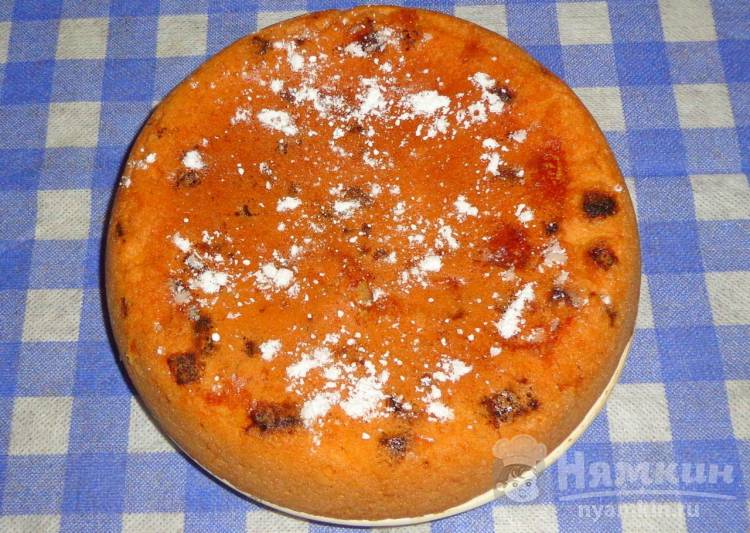 Бисквит с яблоками и финиками в мультиварке - фото шаг 6