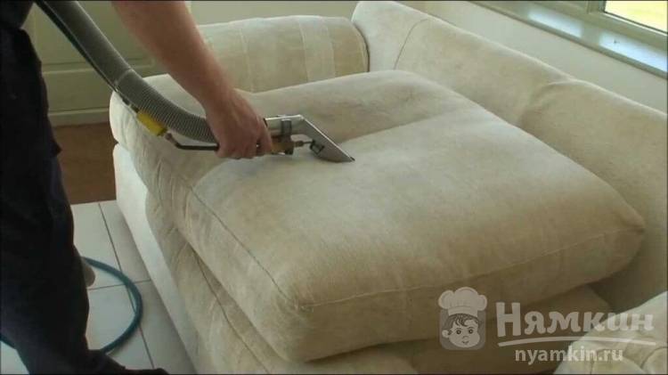 Чем и как чистить мебель с замшевой отбивкой - лучшие подручные средства
