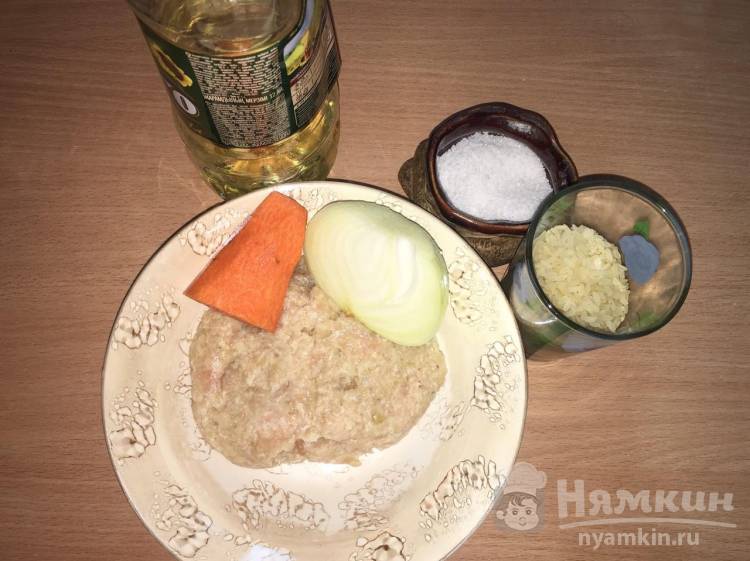 Тушёные тефтели из куриного фарша с подливой - фото шаг 1