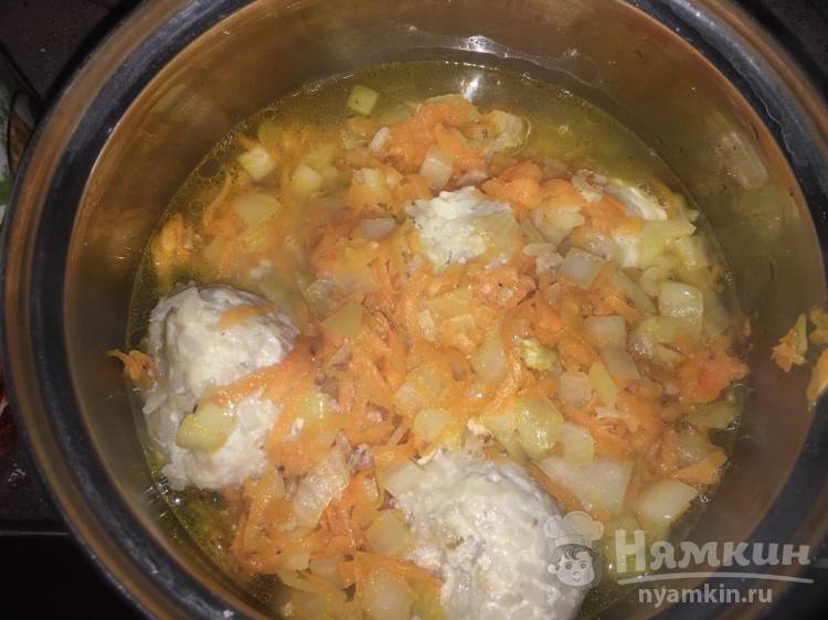 Тушёные тефтели из куриного фарша с подливой - фото шаг 9