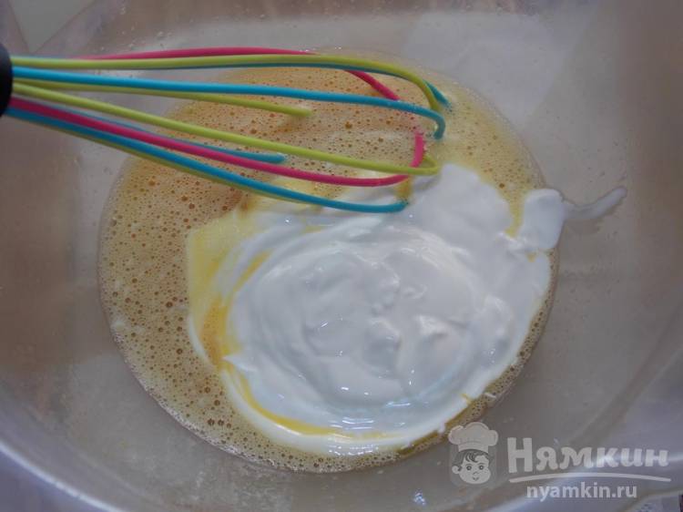 Блинчики на сметане и воде - фото шаг 2