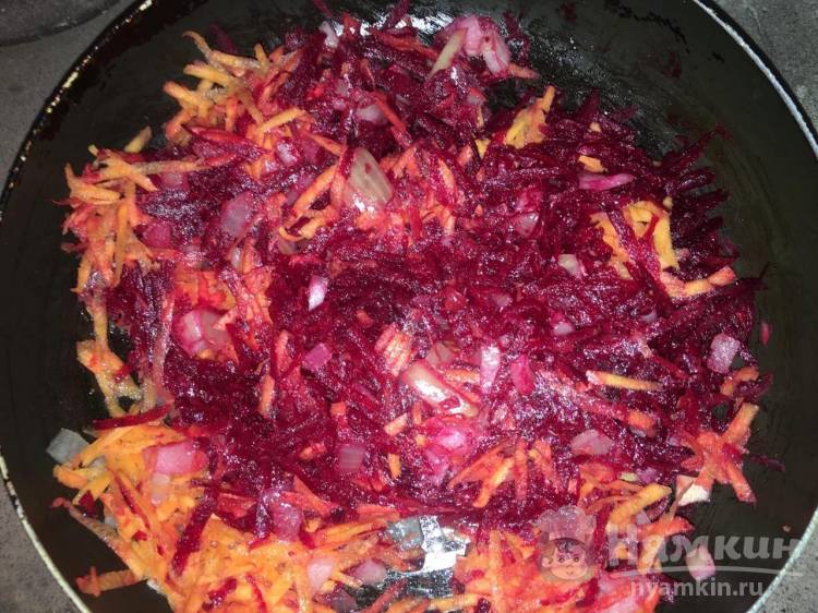 Легкий борщ с капутой на курином бульоне - фото шаг 7