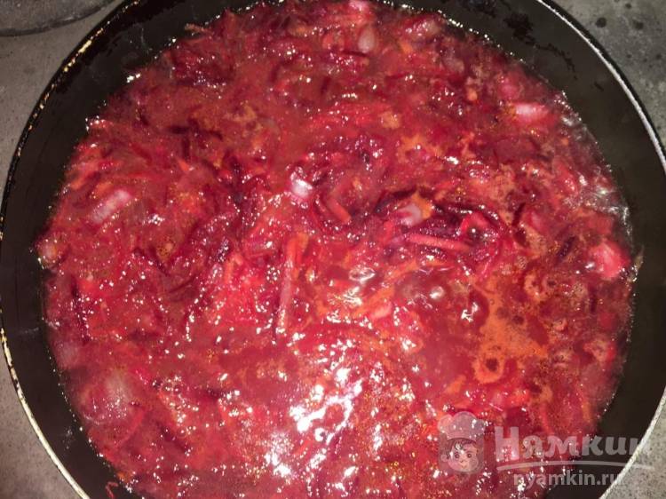 Легкий борщ с капутой на курином бульоне - фото шаг 8