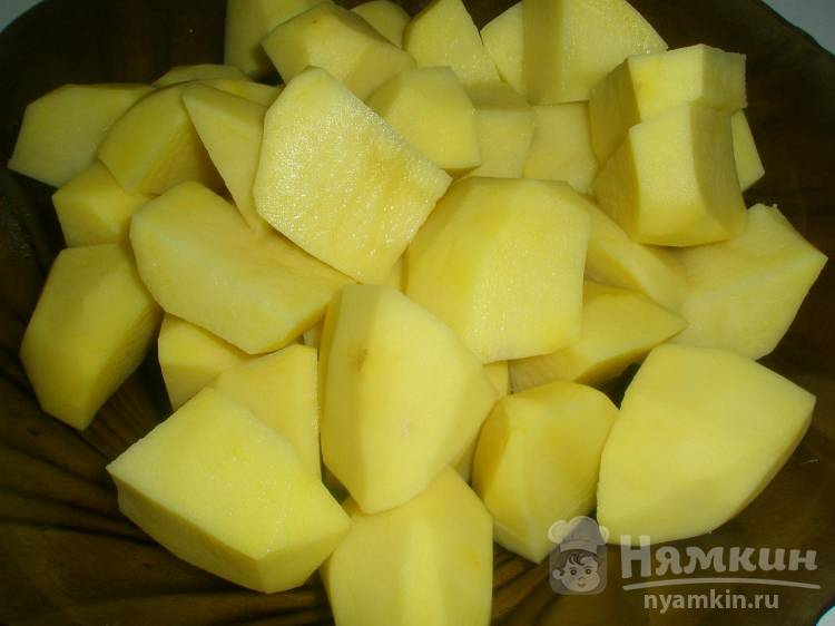 Картошка по-деревенски с хмели-сунели в рецепте - фото шаг 1