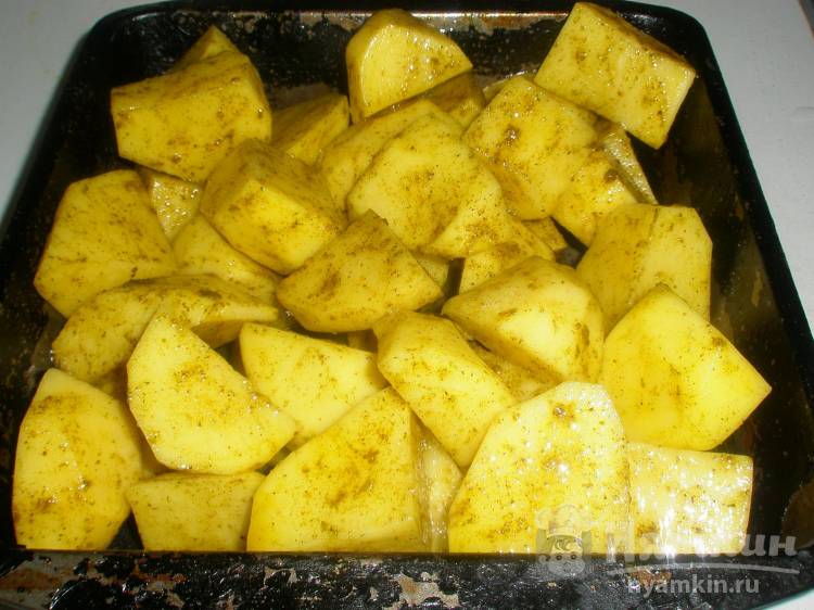 Картошка по-деревенски с хмели-сунели в рецепте - фото шаг 5