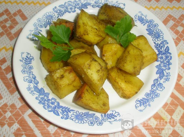 Картошка по-деревенски с хмели-сунели в рецепте - фото шаг 7
