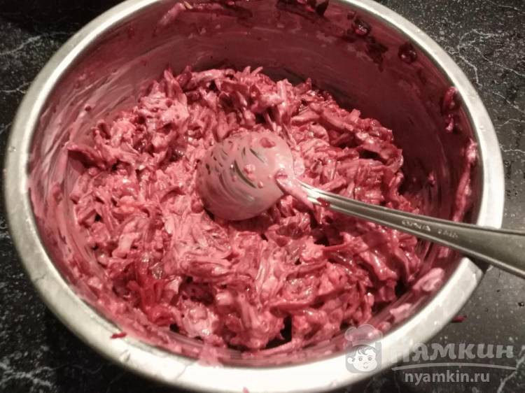 Острая свекольная закуска - фото шаг 5