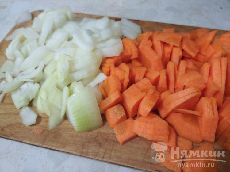 Вкусное рагу из свинины и овощей на сковороде - фото шаг 2