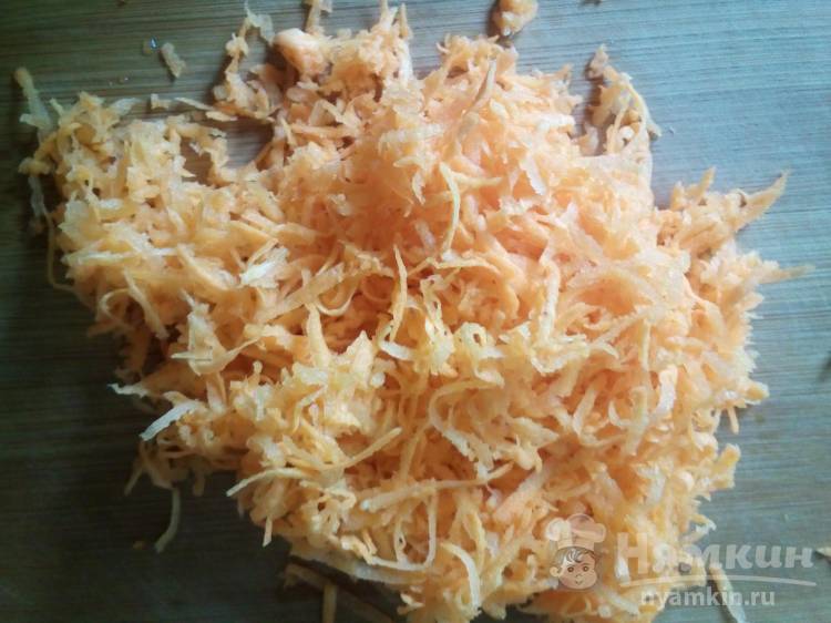 Салат из моркови с зеленым горошком - фото шаг 3