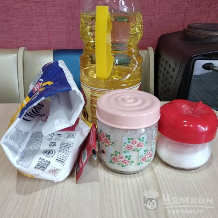 Оладушки из дрожжевого теста без молока - фото шаг 1