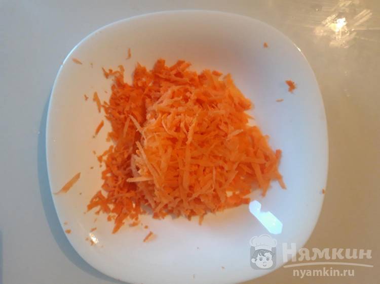 Ярко, сочно, аппетитно! Салат с копченой курицей, ананасом и корейской морковкой