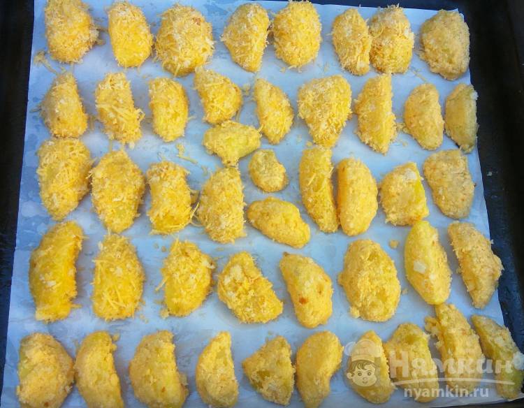 Картофель в сырной панировке запеченный в духовке - фото шаг 8