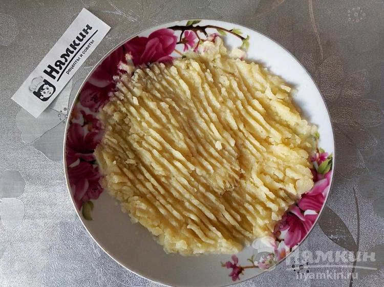 Картофельные медальоны с сыром на сковороде - фото шаг 1
