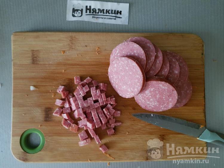 Суп Кубанский с пшеном и копчёной колбасой - фото шаг 7