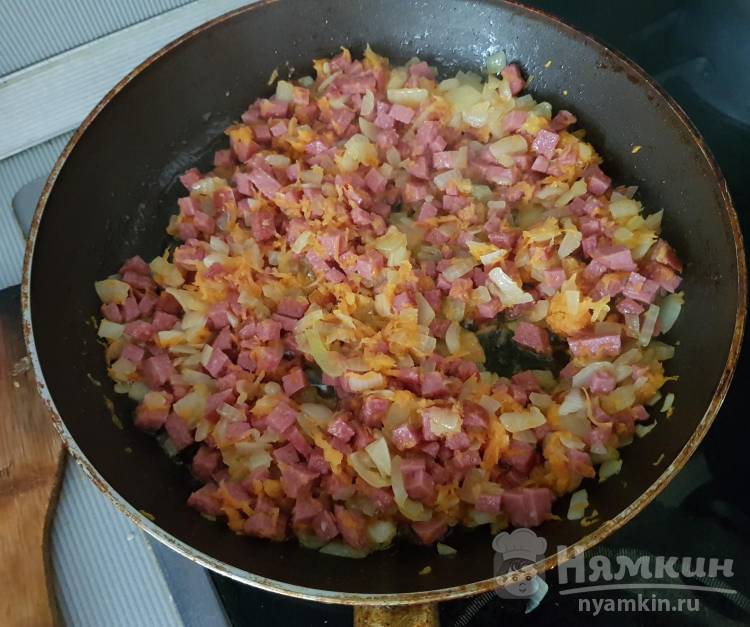 Суп Кубанский с пшеном и копчёной колбасой - фото шаг 8