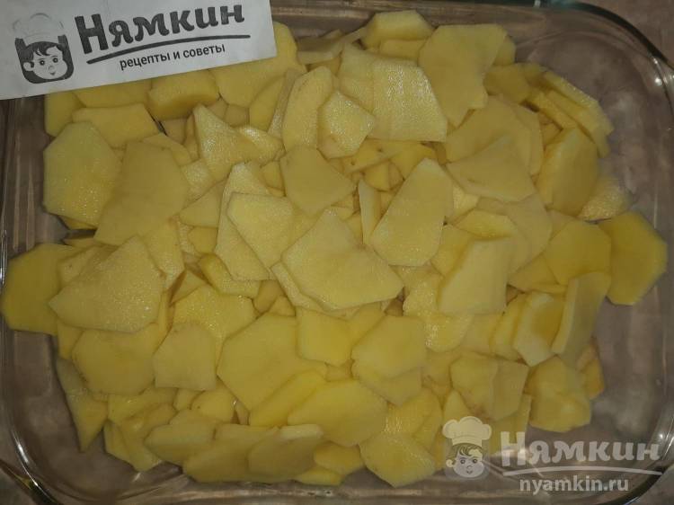 Картофель по-французски с фаршем в духовке - фото шаг 2